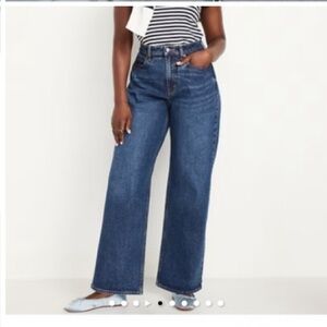 NWOT - High-waist, Wide Leg Women's Jeans in Medium Blue
